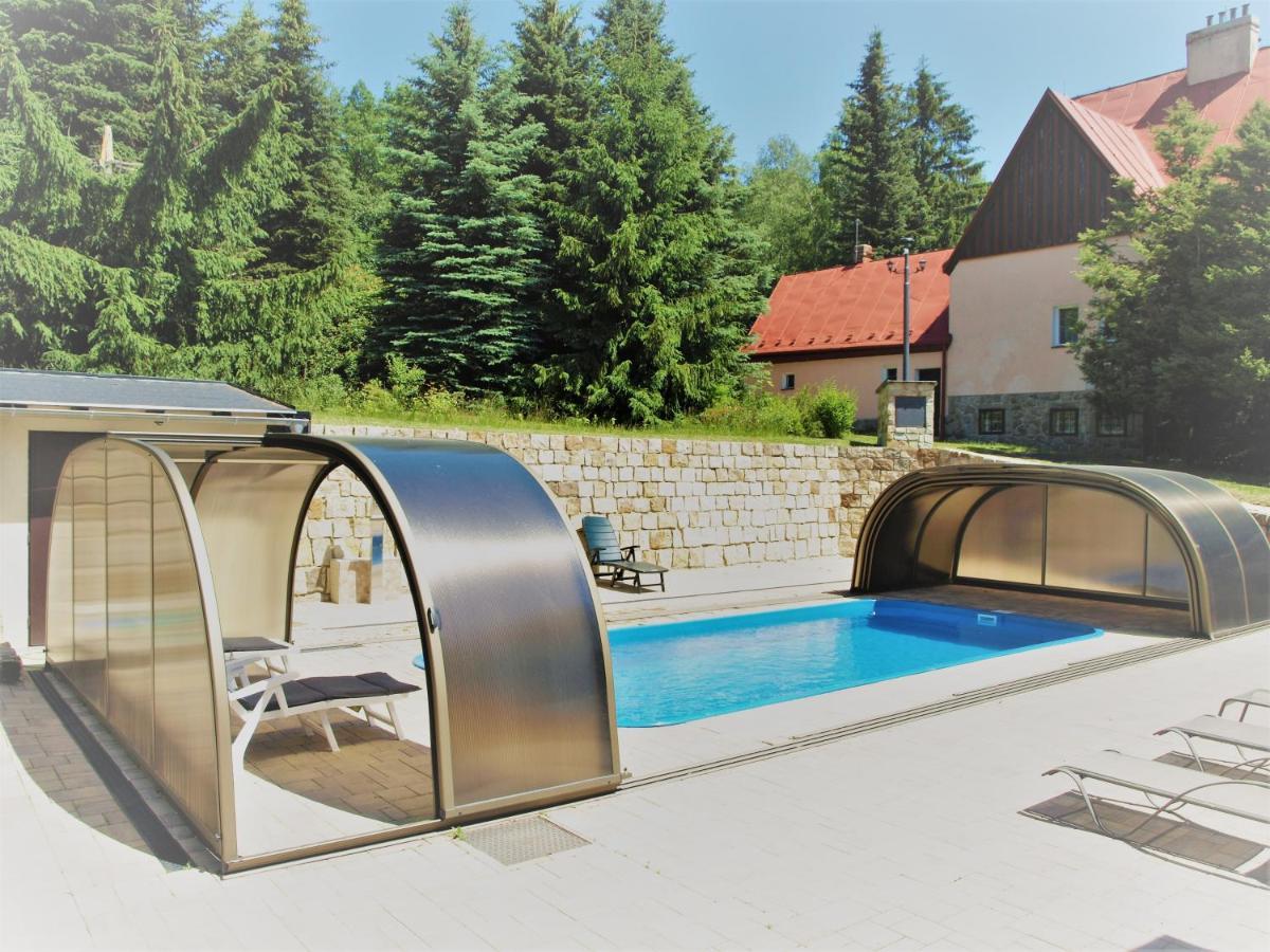 Guest House Luft Sneznik Esterno foto