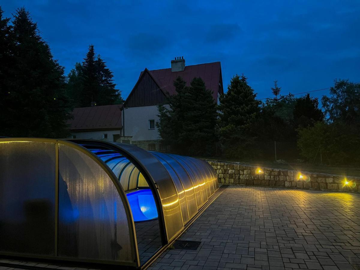 Guest House Luft Sneznik Esterno foto